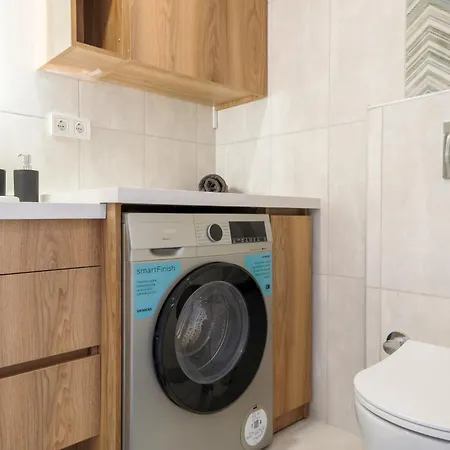 Sleek Flat 5 Min To Marina Apartment Çeşme
